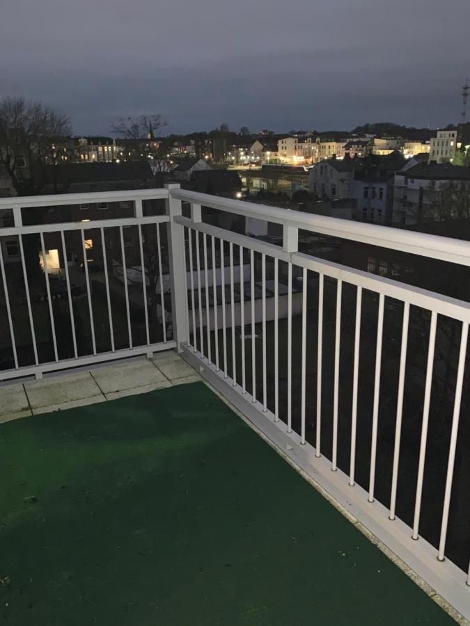 Sudstadt-Fewo Mit Grossem Balkon Nahe City Und Meer - Uber Den Dachern Von Whv Βίλχελμσχαφεν Εξωτερικό φωτογραφία